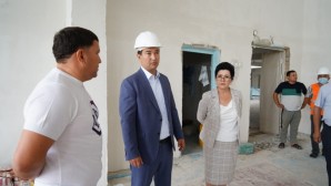 Ш.Мұқан мектептердегі күрделі жөндеу жұмыстарының барысымен танысты