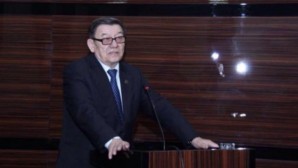 Жаңа Конституция «Күшті Президент – ықпалды Парламент – есеп беретін Үкімет» қағидатына негізделген