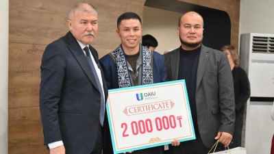 ​ЕКІ ДҮРКІН ӘЛЕМ ЧЕМПИОНЫ ОҚУ ОРНЫНЫҢ ШӘКІРТТЕРІМЕН КЕЗДЕСТІ