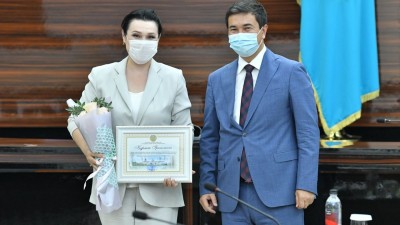 Шымкентте мәдениет қызметкерлері марапатқа ие болды