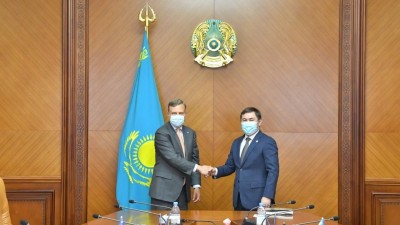 Әкім Әйтенов АҚШ-тың Бас консулымен кездесті