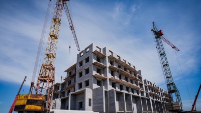 Шымкентте тозығы жеткен үйлер сүріліп, орнына жаңа үйлер бой көтереді