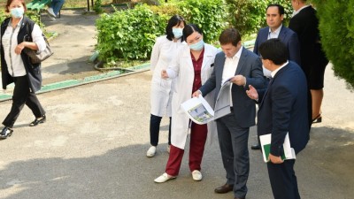 Мұрат Әйтенов №5 емхана жұмысымен танысты