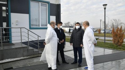Шымкент әкімі жұқпалы аурулар госпиталіне барды