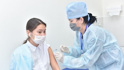 Шымкентте 10 мыңнан аса адам «Комирнати» вакцинасын салдырды