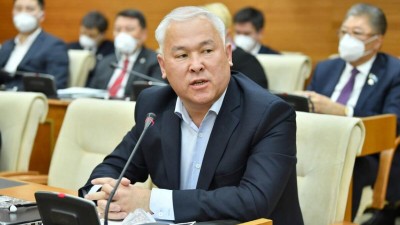 Мұрат Әбенов жаңа Конституция туралы: Егемендік пен халықаралық құқықтың теңгерімі сақталған