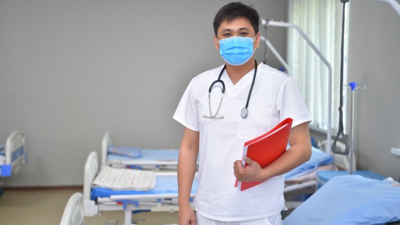 ​Нұрсұлтан Назарбаев Шымкент клиникасына басшылық етеді