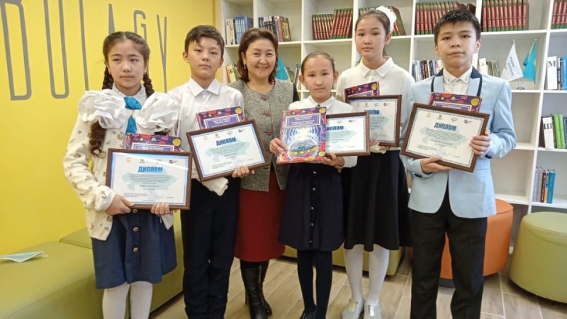 Кітапты сүйетін шымкенттік оқушылар жүлделі болды