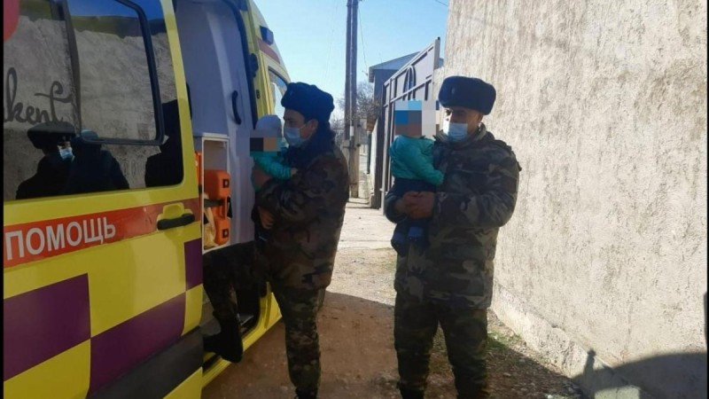 ​Шымкенттік өрт сөндірушілер бір жанұяны аман алып қалды