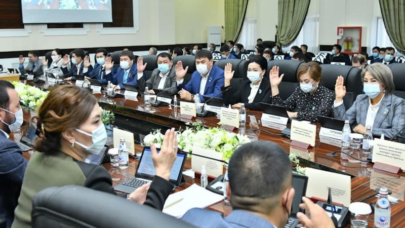 Шымкент қаласы мәслихатының кезектен тыс оныншы сессиясы өтті