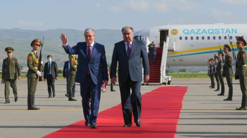 ​Тоқаев Тәжікстанға ресми сапармен барды