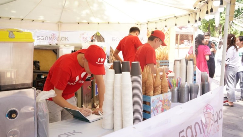 Шымкентте BALMUZDAQ FEST өтіп жатыр